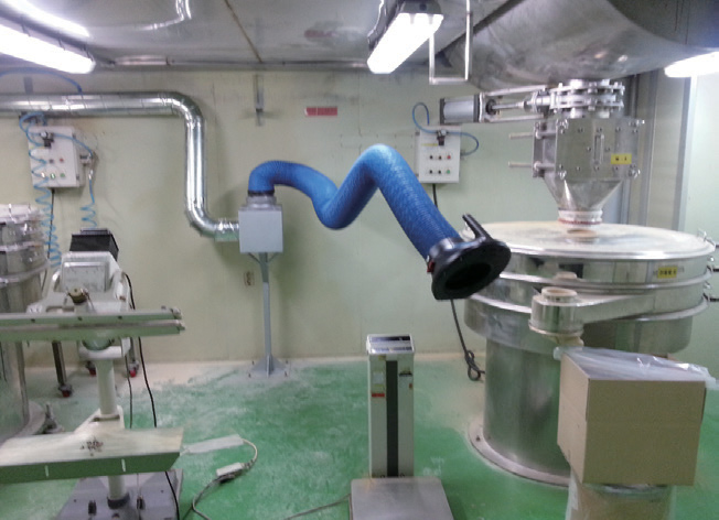 Food company raw material mixing room arm hood installation [첨부 이미지1]